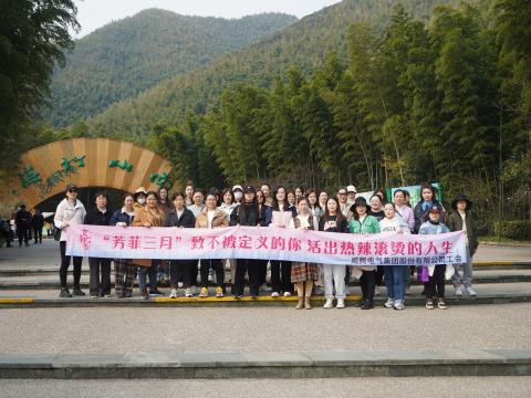 “青春如你，，，，，不被界说” —— 致敬活出热辣滚烫人生的你