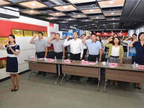 庆祝建党98周年，，，，，我们用行动向党致敬！